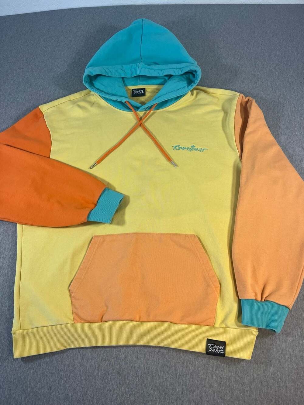 TommyInnit Color Block Pullover Hoodie Yellow Orange Teal Size XL